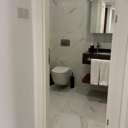 Grand Sapphire 22 Floor B Block 377, Cypr Polnocny Apartmán