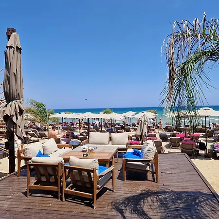 Grand Sapphire 22 Floor B Block 377, Cypr Polnocny アパート *