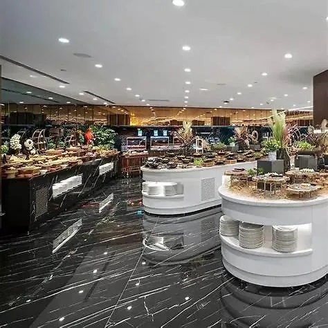 Grand Sapphire 22 Floor B Block 377, Cypr Polnocny *