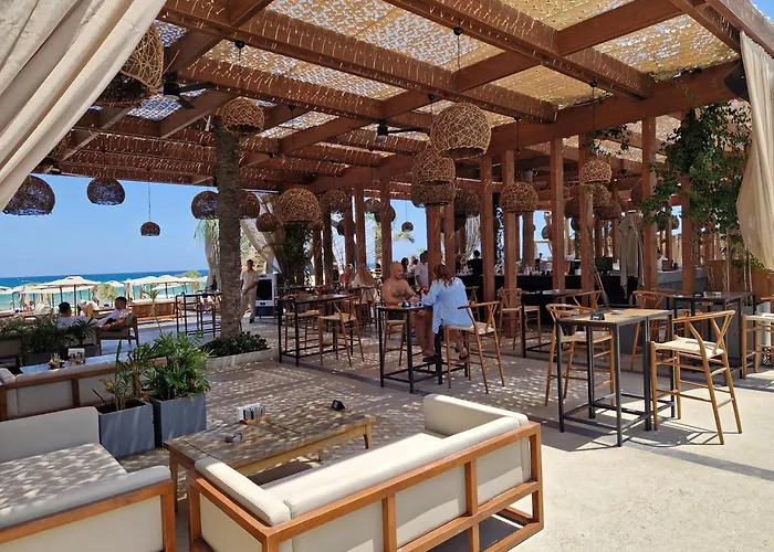 Grand Sapphire 22 Floor B Block 377, Cypr Polnocny Apartmán